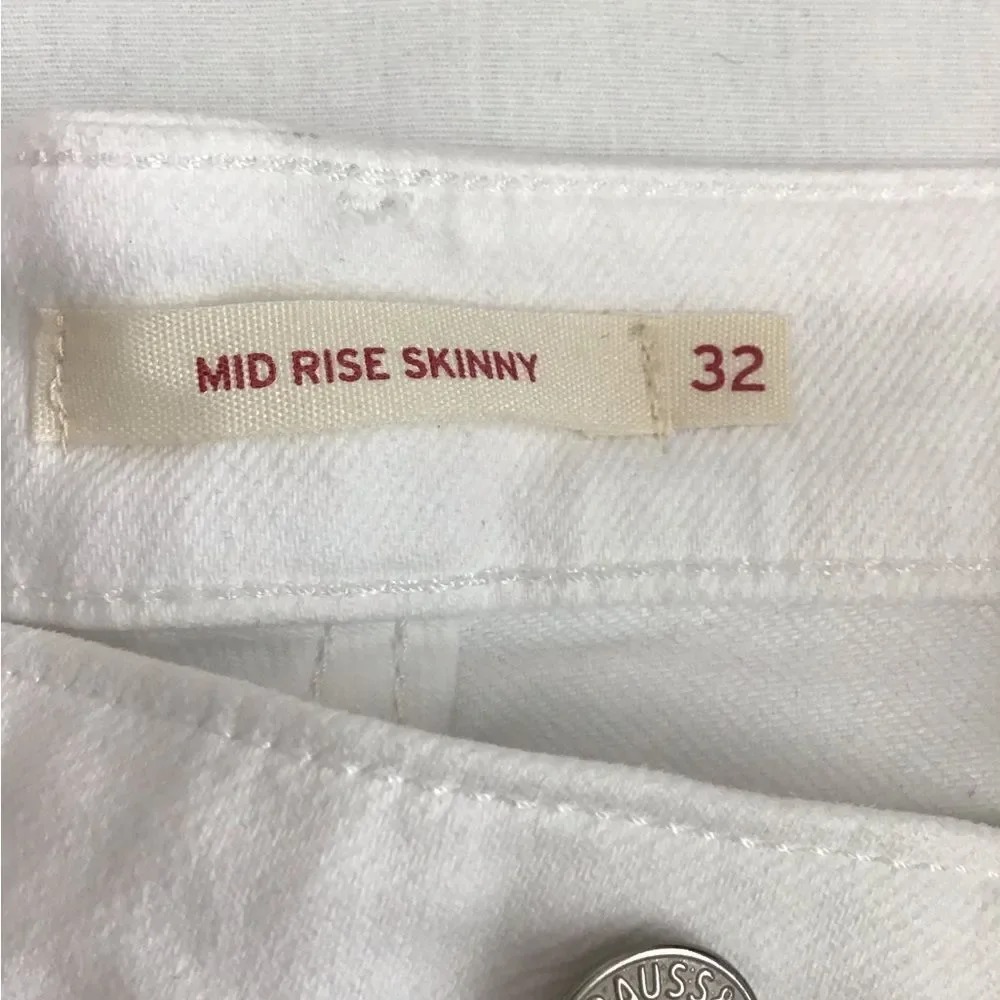 Levi’s White Classic Mid Rise Skinny Jeans New Size 32